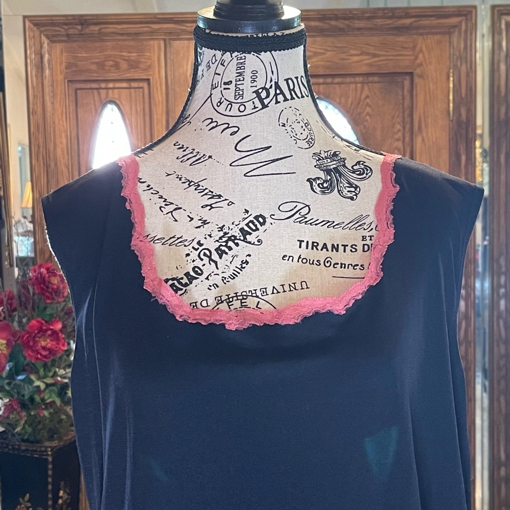 ECI NEW YORK WOMAN TANK TOP - Picture 2 of 5